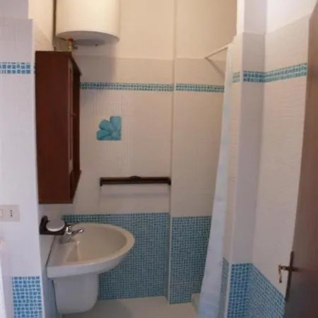 Apartment Cozy Flat Just 100 M From The Golden