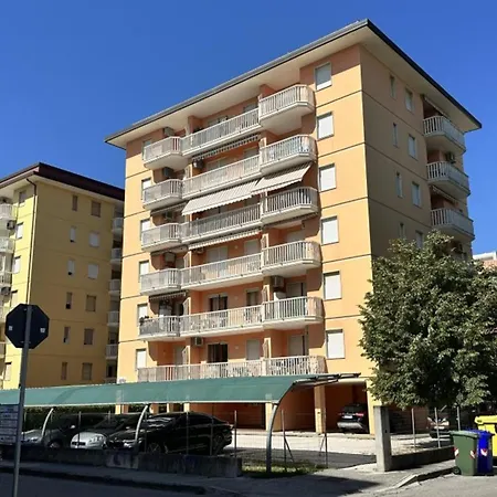 Cozy Flat Just 100 M From The Golden * Bibione